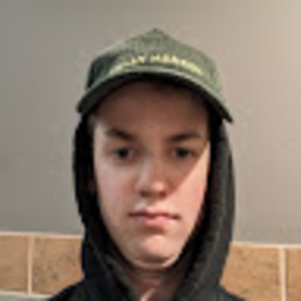 Meet your Posher, Logan